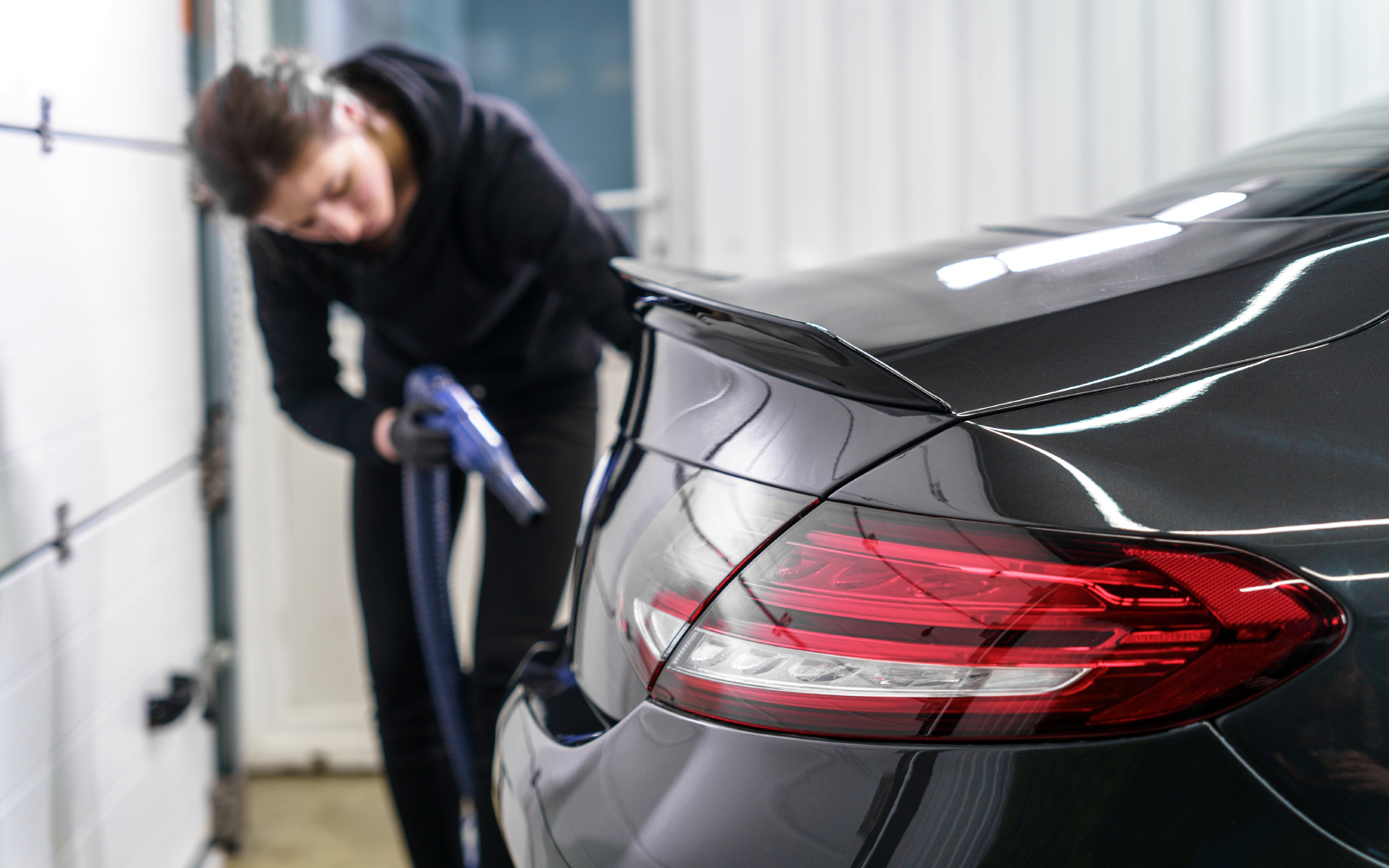 Atelier VDM Garage avec zone de diagnostic et d'intervention